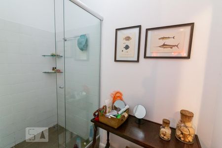 Casa para alugar com 300m², 4 quartos e 1 vaga Casa para alugar com 300m², 4 quartos e 1 vagaBanheiro Social