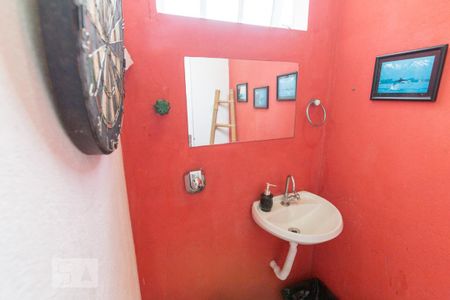 Casa para alugar com 300m², 4 quartos e 1 vaga Casa para alugar com 300m², 4 quartos e 1 vagaLavabo 2
