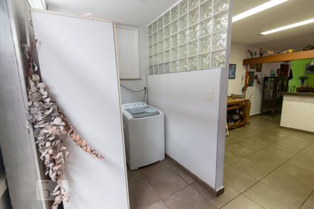 Casa para alugar com 300m², 4 quartos e 1 vaga Casa para alugar com 300m², 4 quartos e 1 vagaÁrea de Serviço