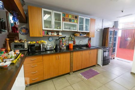 Casa para alugar com 300m², 4 quartos e 1 vaga Casa para alugar com 300m², 4 quartos e 1 vagaCozinha
