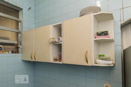 Casa à venda com 196m², 6 quartos e 4 vagasCozinha - Armários