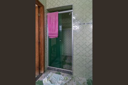 Casa à venda com 196m², 6 quartos e 4 vagasBanheiro da suíte