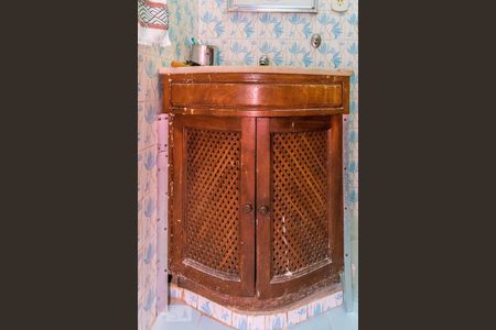 Casa à venda com 196m², 6 quartos e 4 vagasBanheiro - Armário