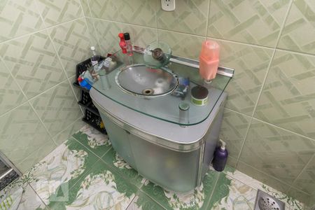 Casa à venda com 196m², 6 quartos e 4 vagasBanheiro da suíte