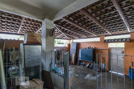 Casa à venda com 196m², 6 quartos e 4 vagas Vista da Sala (Garagem)