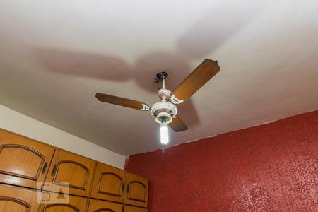 Casa à venda com 196m², 6 quartos e 4 vagasQuarto 1