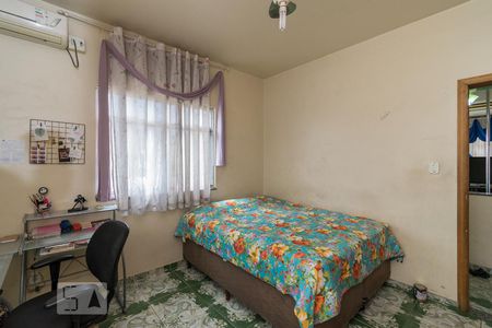 Casa à venda com 196m², 6 quartos e 4 vagasQuarto 1