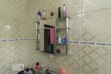 Casa à venda com 196m², 6 quartos e 4 vagasBanheiro da suíte