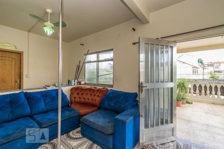 Sala  de casa à venda com 6 quartos, 196m² em Olaria, Rio de Janeiro