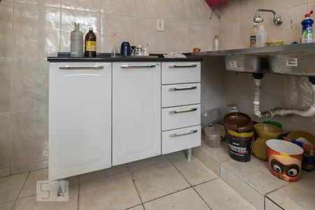 Casa à venda com 196m², 6 quartos e 4 vagasCozinha - Armários