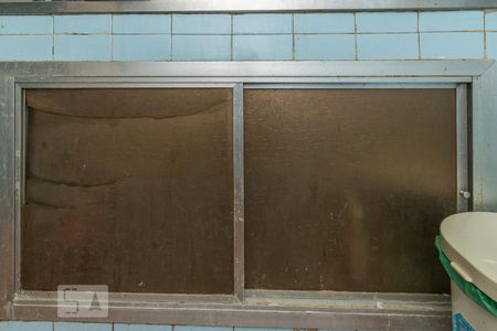 Casa à venda com 196m², 6 quartos e 4 vagasCozinha - Armários