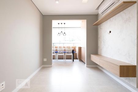 Sala de apartamento para alugar com 2 quartos, 56m² em Vila Anglo Brasileira, São Paulo