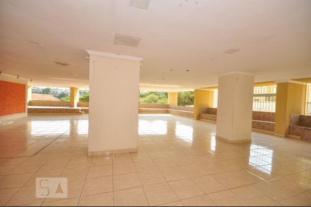 Apartamento para alugar com 76m², 2 quartos e 1 vagaÁrea comum