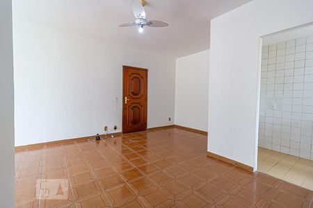 Sala de apartamento para alugar com 2 quartos, 76m² em Tanque, Rio de Janeiro