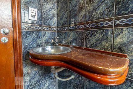 Apartamento para alugar com 76m², 2 quartos e 1 vagaBanheiro