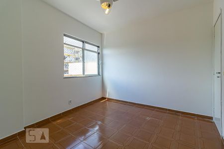 Apartamento para alugar com 76m², 2 quartos e 1 vagaQuarto 2