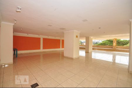 Apartamento para alugar com 76m², 2 quartos e 1 vagaÁrea comum