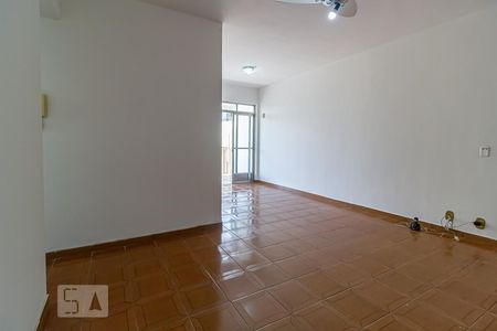 Sala de apartamento para alugar com 2 quartos, 76m² em Tanque, Rio de Janeiro