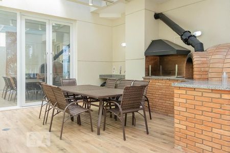 Apartamento à venda com 72m², 2 quartos e 2 vagas Apartamento à venda com 72m², 2 quartos e 2 vagasChurrasqueira