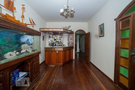 Sala de Casa com 3 quartos, 240m² Santa Amélia