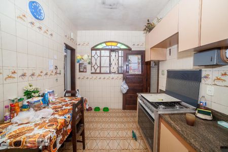 Casa à venda com 240m², 3 quartos e 4 vagas Casa à venda com 240m², 3 quartos e 4 vagasCozinha