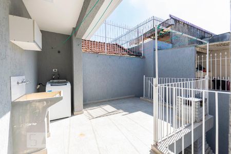 Fundos - Área de serviço de casa para alugar com 3 quartos, 198m² em Vila Brasilina, São Paulo