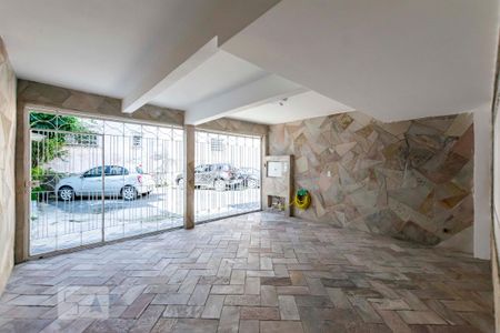 Garagem de casa para alugar com 3 quartos, 198m² em Vila Brasilina, São Paulo