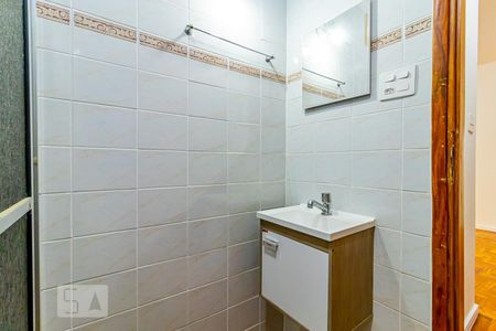 Apartamento para alugar com 60m², 2 quartos e sem vagaBanheiro