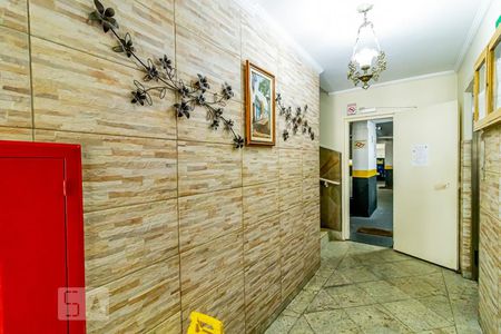 Apartamento para alugar com 60m², 2 quartos e sem vagaÁrea comum - Hall de Entrada