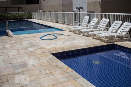 Apartamento para alugar com 40m², 1 quarto e 1 vagaÁrea comum - Piscina