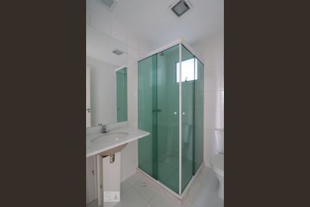 Banheiro Social de apartamento para alugar com 3 quartos, 64m² em Vila Antonieta, São Paulo