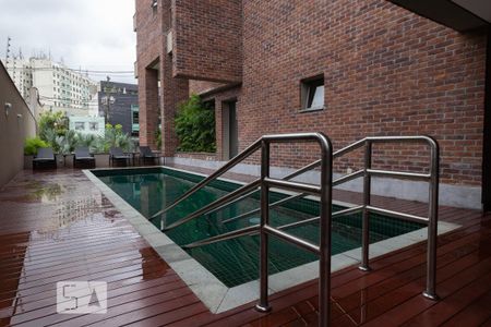 Apartamento à venda com 38m², 1 quarto e 1 vagaPiscina