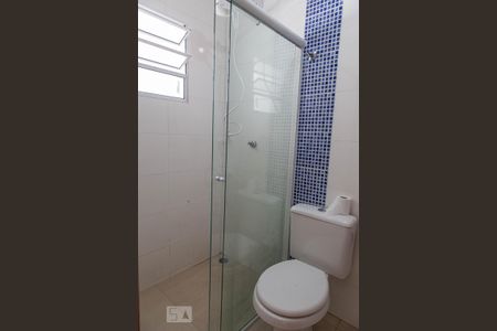 Casa à venda com 55m², 3 quartos e sem vaga Casa à venda com 55m², 3 quartos e sem vagaBanheiro