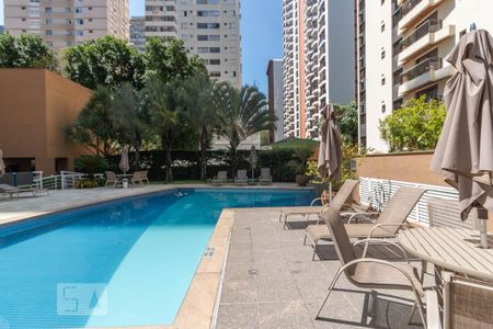 Studio para alugar com 23m², 1 quarto e 1 vaga Studio para alugar com 23m², 1 quarto e 1 vagaPiscina