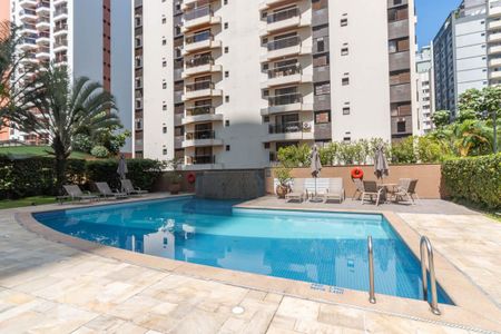 Studio para alugar com 23m², 1 quarto e 1 vaga Studio para alugar com 23m², 1 quarto e 1 vagaPiscina