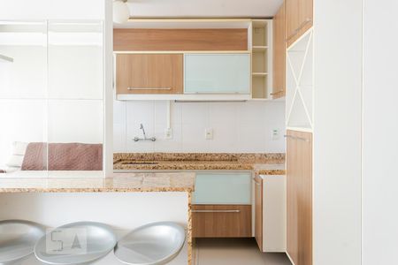 Cozinha  de apartamento à venda com 1 quarto, 39m² em Igara, Canoas