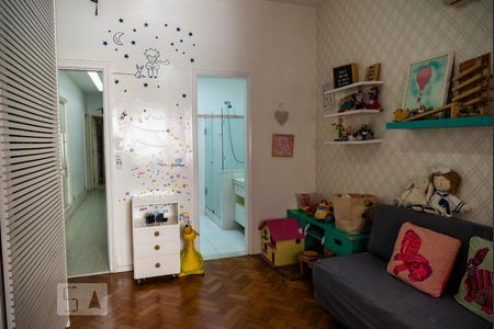 Apartamento à venda com 240m², 4 quartos e 1 vaga Apartamento à venda com 240m², 4 quartos e 1 vagaquarto 1