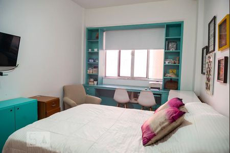 Apartamento à venda com 240m², 4 quartos e 1 vaga Apartamento à venda com 240m², 4 quartos e 1 vagasuíte 2