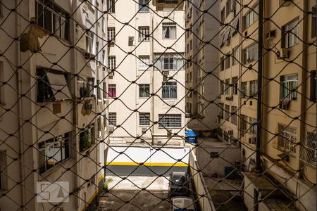 Apartamento à venda com 240m², 4 quartos e 1 vaga Apartamento à venda com 240m², 4 quartos e 1 vagaÁrea de Serviço vista