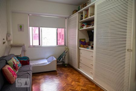 Apartamento à venda com 240m², 4 quartos e 1 vaga Apartamento à venda com 240m², 4 quartos e 1 vagaquarto 1