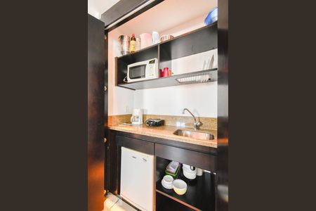 Cozinha de kitnet/studio para alugar com 1 quarto, 23m² em Jardim Paulista, São Paulo