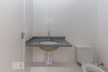Apartamento para alugar com 39m², 2 quartos e sem vaga Apartamento para alugar com 39m², 2 quartos e sem vagaBanheiro