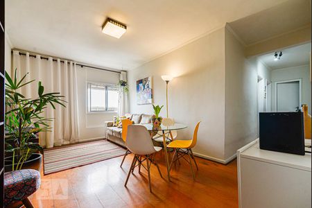 Sala de apartamento para alugar com 2 quartos, 75m² em Aclimação, São Paulo