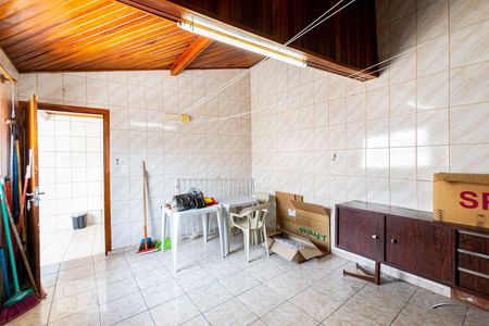 Casa à venda com 700m², 3 quartos e 5 vagas1o. Andar - Quarto de serviço