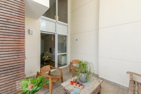 Apartamento à venda com 77m², 1 quarto e 2 vagas Apartamento à venda com 77m², 1 quarto e 2 vagasVaranda