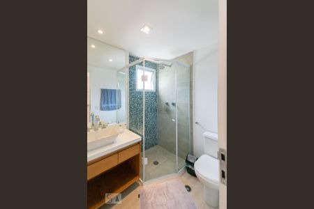 Apartamento à venda com 77m², 1 quarto e 2 vagas Apartamento à venda com 77m², 1 quarto e 2 vagasBanheiro