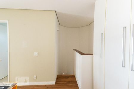 Apartamento à venda com 77m², 1 quarto e 2 vagas Apartamento à venda com 77m², 1 quarto e 2 vagasCloset