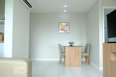 Studio - mesa de jantar de apartamento à venda com 2 quartos, 73m² em Jacarepaguá, Rio de Janeiro
