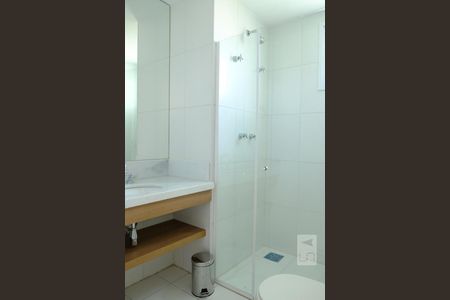 Apartamento à venda com 73m², 2 quartos e 1 vagaQuarto 2 - banheiro