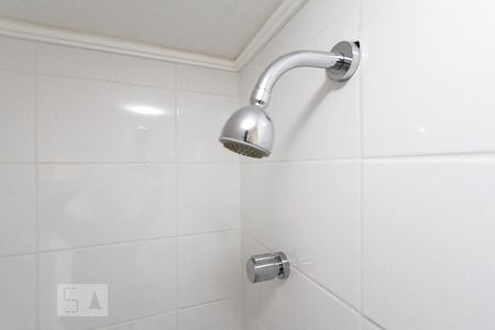 Banheiro de kitnet/studio para alugar com 1 quarto, 48m² em Mooca, São Paulo